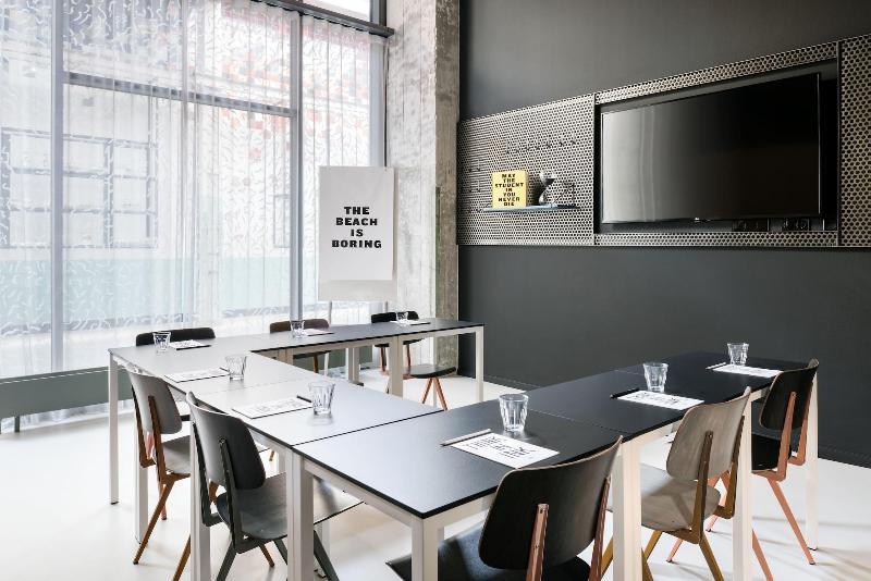 The Social Hub Maastricht Hotel Kültér fotó